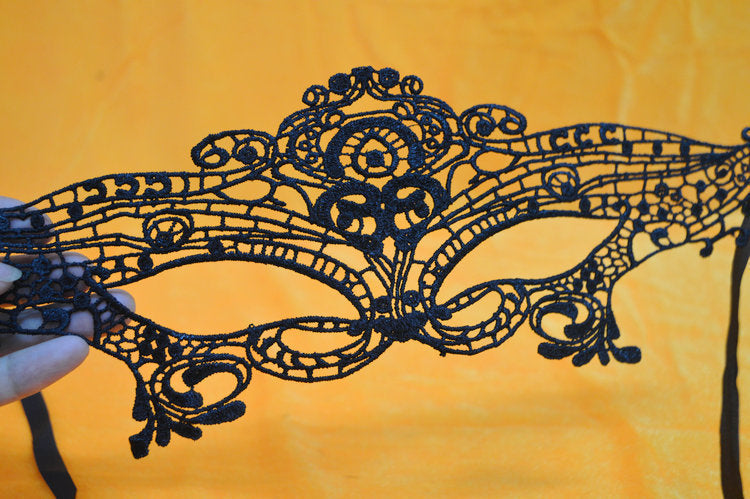 Romantic Black Lace Mask