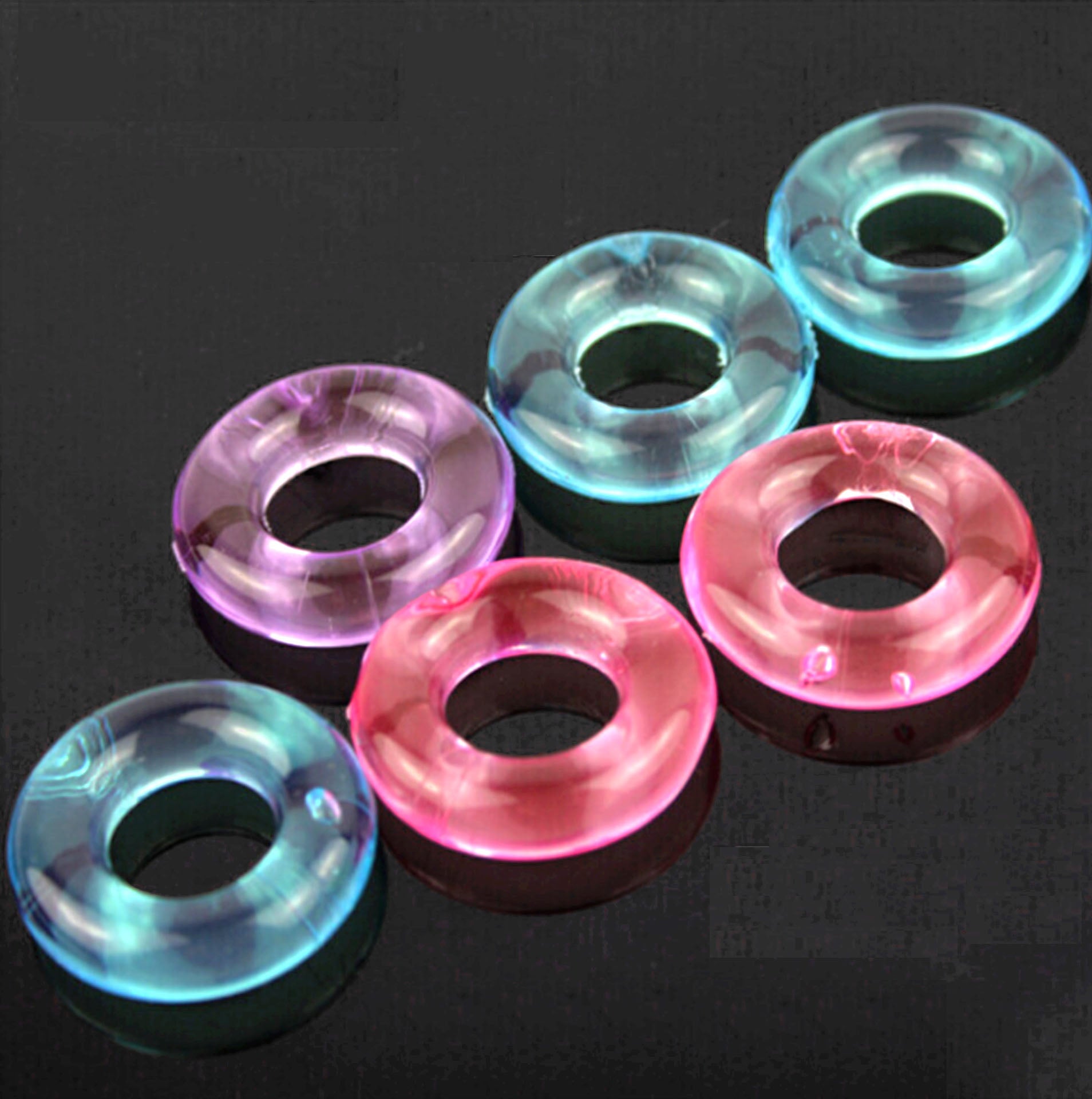 Silicone soft O cock ring