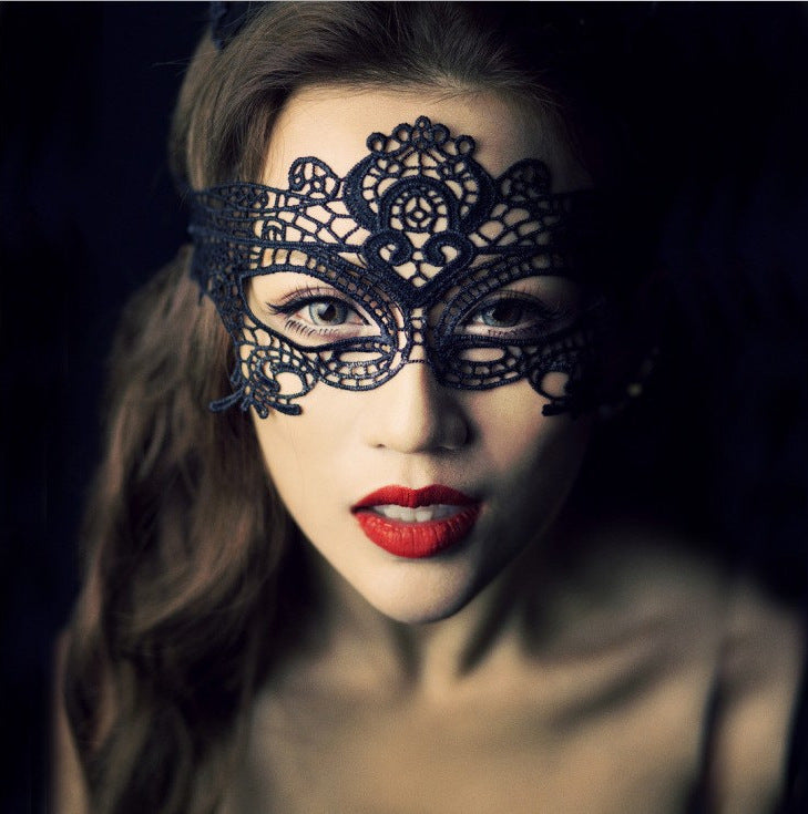 Romantic Black Lace Mask