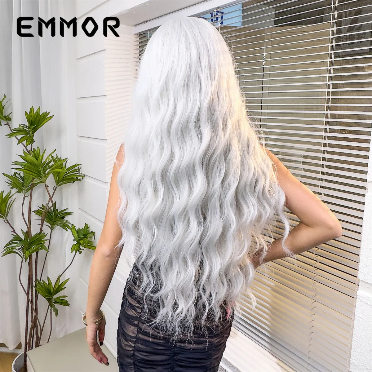 Fashion Silver Long Curly Hair Wig